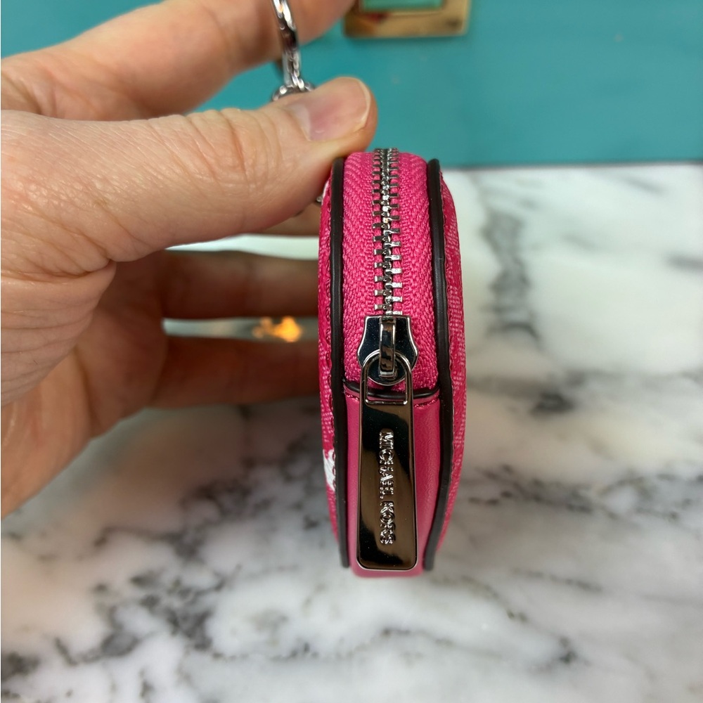 Michael Kors MK Jet Set Travel Hibiscus Pink Heart Coin Pouch Charm - NWT - Picture 4 of 7
